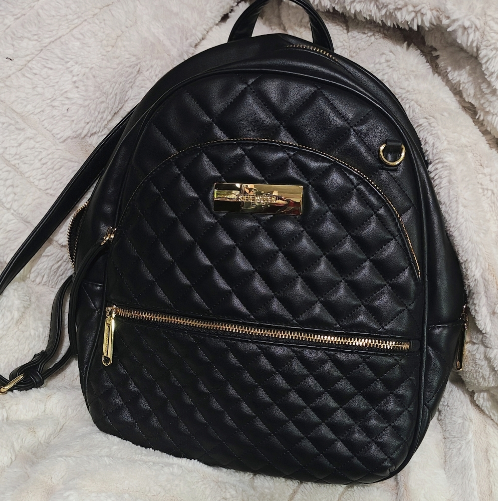 Steve Madden NWOT Black Quilted Backpack